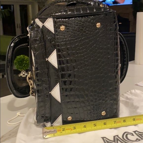 SOLD-MCM Designer Purse Bag Limited Edition Black & White Marquis Satchel Rare - Picture 3 of 16